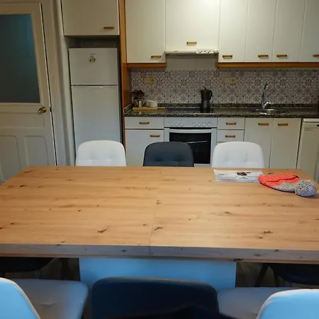 Vakantiehuis Cirjuana, Casa En El Centro Con Agradable Jardin Y Barbacoa By Pirineos 360 Biescas (Aragon)