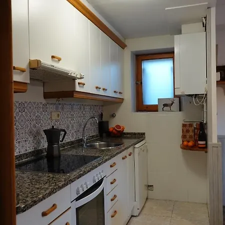 別荘 Cirjuana, Casa En El Centro Con Agradable Jardin Y Barbacoa By Pirineos 360 *
