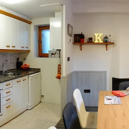 Cirjuana, Casa En El Centro Con Agradable Jardin Y Barbacoa By Pirineos 360 * ビエスカス