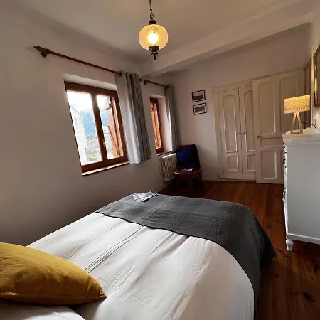 Cirjuana, Casa En El Centro Con Agradable Jardin Y Barbacoa By Pirineos 360 بيت للعطل *