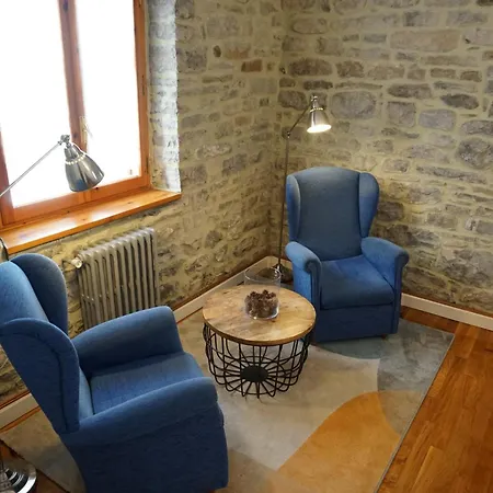 Cirjuana, Casa En El Centro Con Agradable Jardin Y Barbacoa By Pirineos 360 بييسكاس