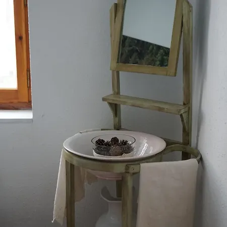 Cirjuana, Casa En El Centro Con Agradable Jardin Y Barbacoa By Pirineos 360 Biescas (Aragon)