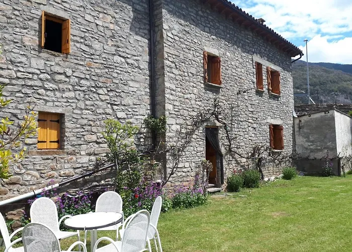 Cirjuana, Casa En El Centro Con Agradable Jardín Y Barbacoa By Pirineos 360