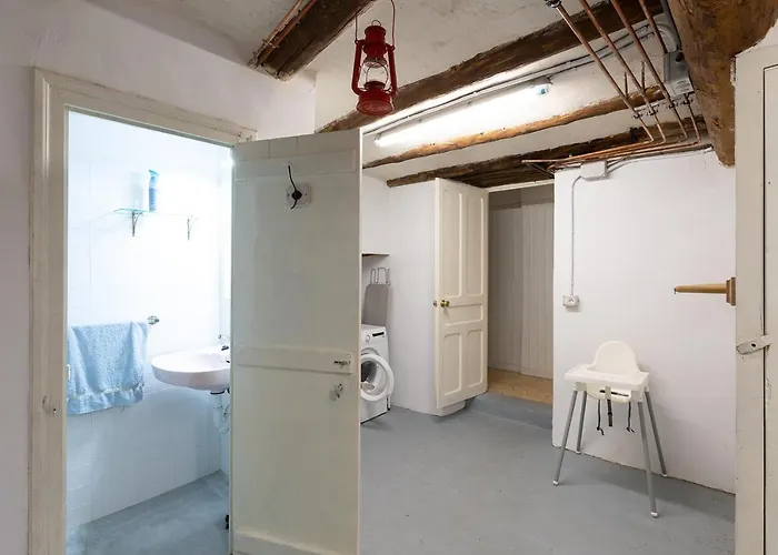 Cirjuana, Casa En El Centro Con Agradable Jardín Y Barbacoa By Pirineos 360 Biescas (Aragon)