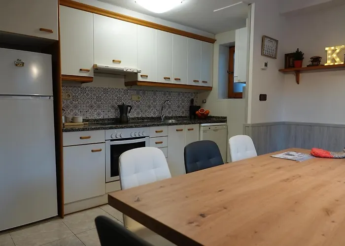 Cirjuana, Casa En El Centro Con Agradable Jardín Y Barbacoa By Pirineos 360 Casa de Férias Biescas (Aragon)