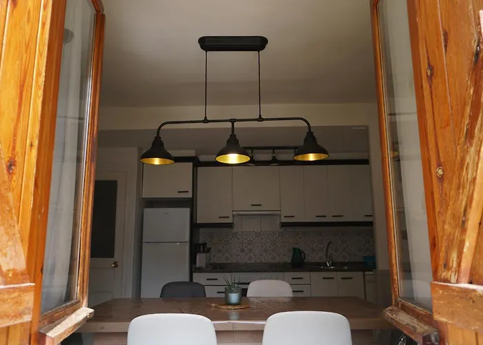 Cirjuana, Casa En El Centro Con Agradable Jardín Y Barbacoa By Pirineos 360 Casa de Férias