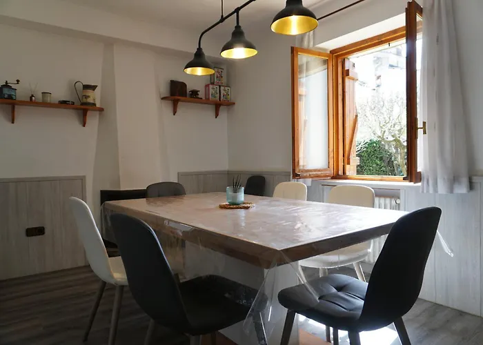 Casa de Férias Cirjuana, Casa En El Centro Con Agradable Jardín Y Barbacoa By Pirineos 360 Biescas (Aragon)